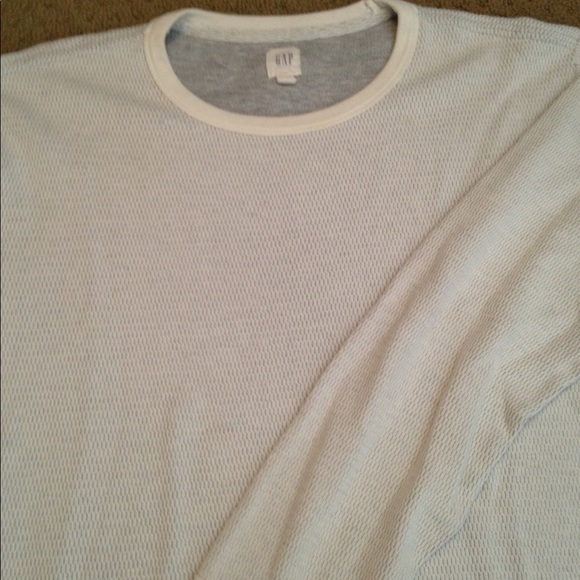 Gap long sleeve waffle shirt - Picture 2 of 2